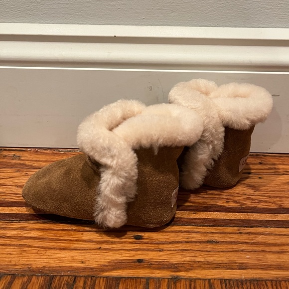 Ugg Boots for babies! 5” in length (size unknown) - Picture 3 of 8